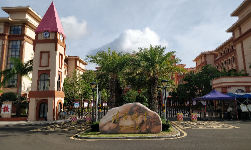 MK |廪ĲѧУͼǻ龡Ķ֮